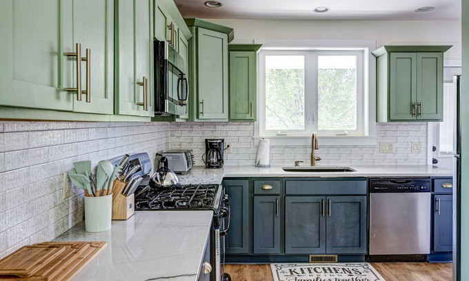 Skaneateles House | 1mi to Village | Swing | 2 Living Rooms | Farmhouse