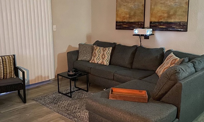 Smyrna House | 1st Base - Atlanta/Atlanta Battery! Spacious unit sleeps 4