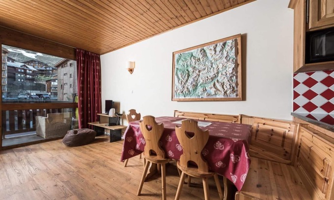 Les Almes Apartment | 1st floor, balcony, tv, ski locker, 51m², Tignes