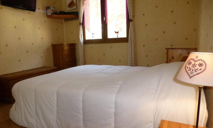 Brides-les-Bains Apartment | 1st floor, view forest, balcony, parking, tv, ski locker, 68m², Brides Les Bains