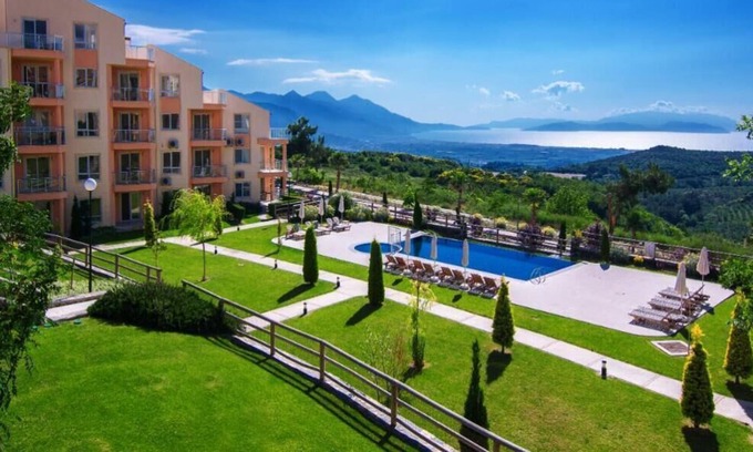 Soke House | 2+1 Flat with Communal Pool in Kusadasi-Awz143