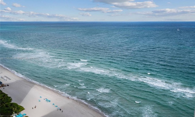 Sunny Isles Beach Condo | 2 bdr ocean front with spectacular view of South Miami