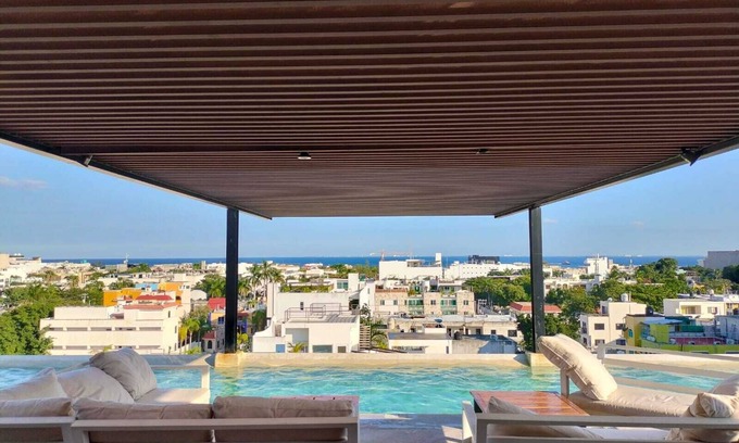 Ejidal Condo | 2 BDR Penthouse has PRIVATE ROOFTOP with Jacuzzi!