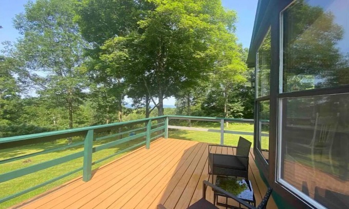 Prattsville House | 2 Bdrm Mountaintop Escape with the Best Sunset View & Pet Friendly