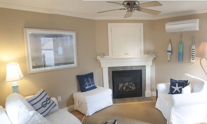 Provincetown House | 2-Bdrm, Parking, Fire Place, Outdoor Space, Close to everything.