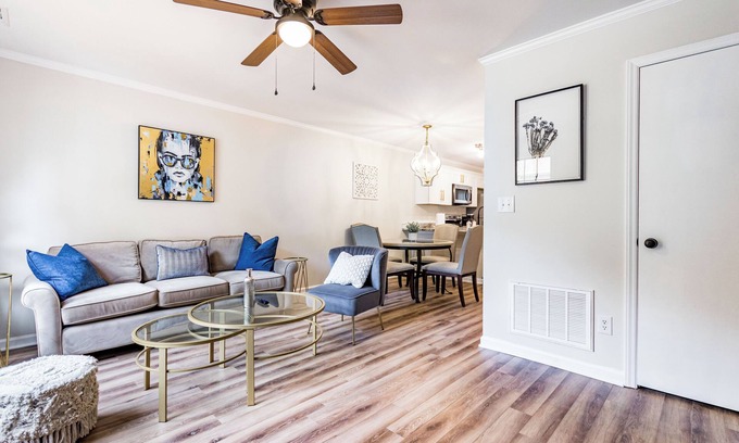 Southwest Raleigh House | 2 bdrTonwhome near DT Raleigh starts at 2.6k/month