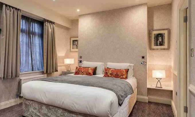 City of Westminster Condo | 2 Bed/2 Bath Luxury Entire Flat, Sky TV, Air Con