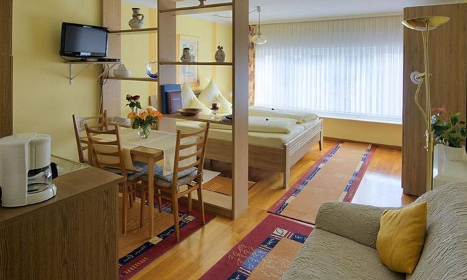 Trittenheim Bed & Breakfast | 2-bed apartment "Apotheke" - Guesthouse Horst Clüsserath