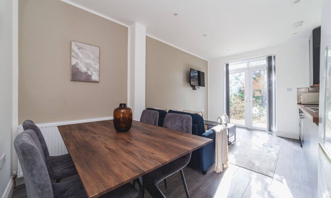 Childs Hill Apartment | 2 Bed Apartment in Golders Green