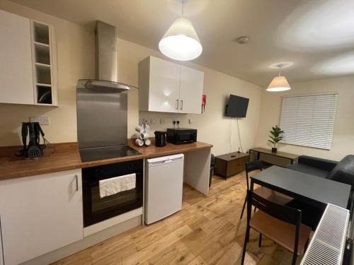 East Walworth Apartment | 2 Bed Apartment Tower Bridge Big Ben The Shard