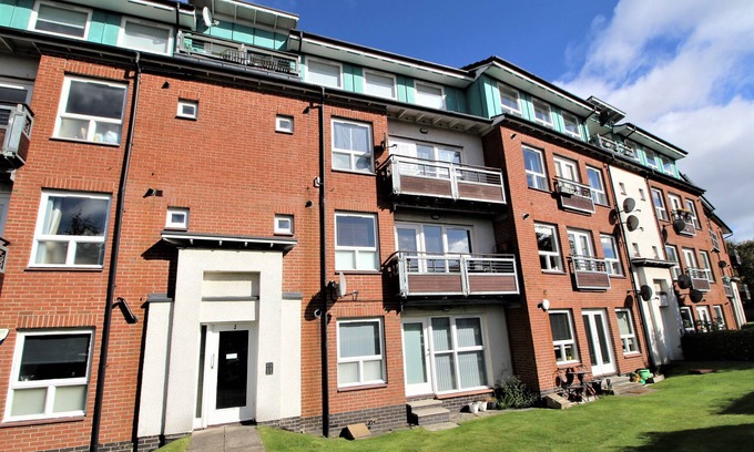Glasgow Apartment | 2 bed flat Anniesland