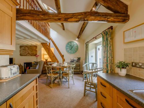Bouth House | 2 Bed in Bouth LCC03
