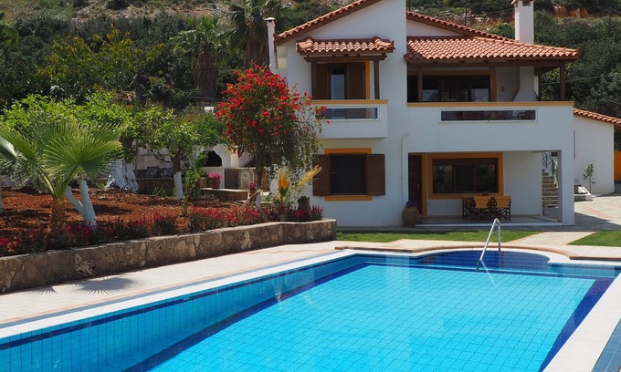 Malia Villa | 2 bed villa apartment with private pool, Ideal for a quiet, relaxing holiday.