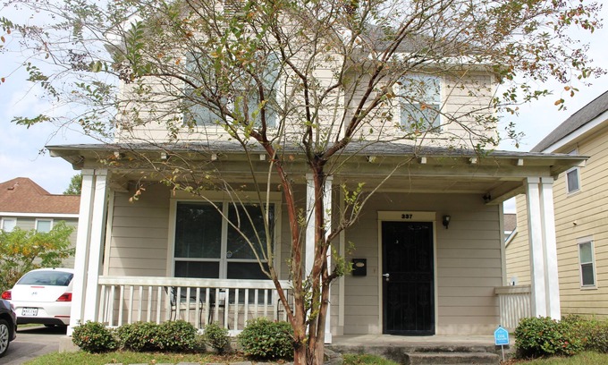 Highlands - Perkins House | 2 bedroom 1.5 bathroom home near LSU and Downtown