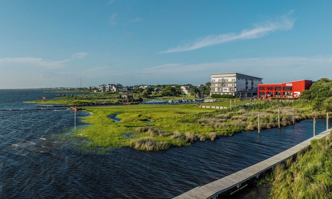 Kinnakeet Condo | 2-Bedroom, 1.5-Bathroom Suite at REAL Watersports
