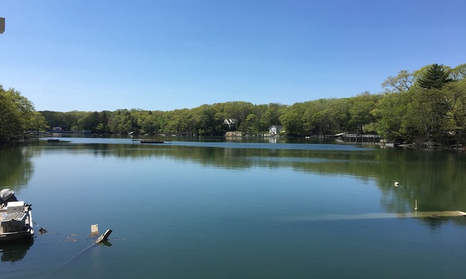 East Boothbay House | 2 bedroom 1 bath, large deck and dock, on the water in peaceful cove, Year