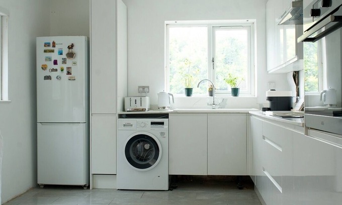 Duckett's Green House | 2 bedroom/2 bathroom house close to public transport