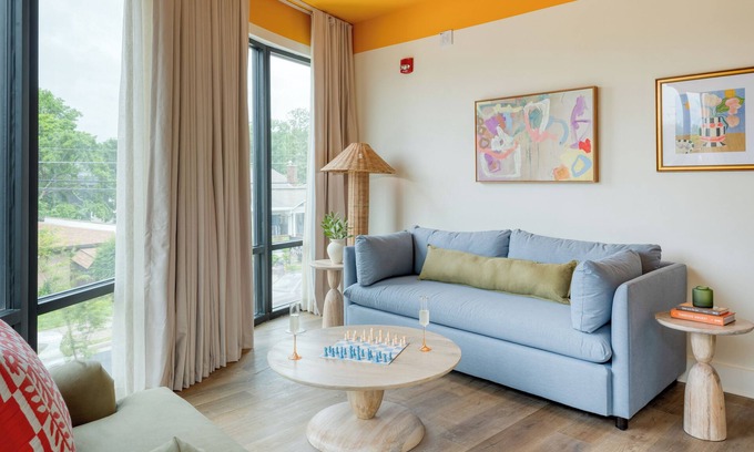 12 South Condo | 2 Bedroom Accessible Hotel Suite in 12South!