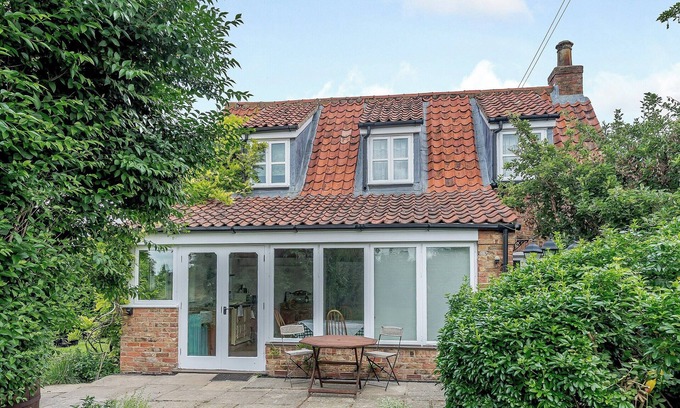 Downham Market Cottage | 2 bedroom accommodation in Ten Mile Bank