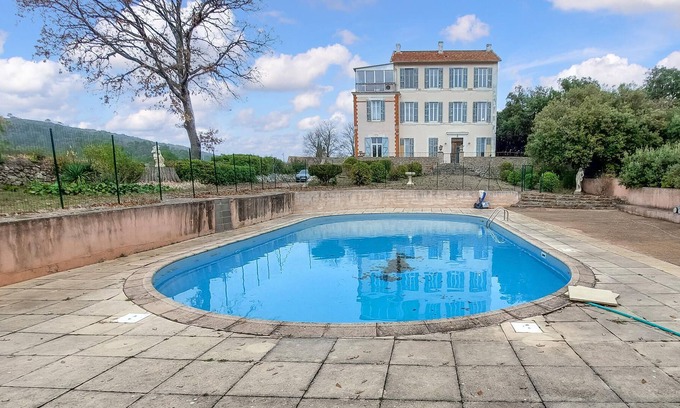 Fox-Amphoux Apartment | 2 bedroom accommodation in Fox Amphoux
