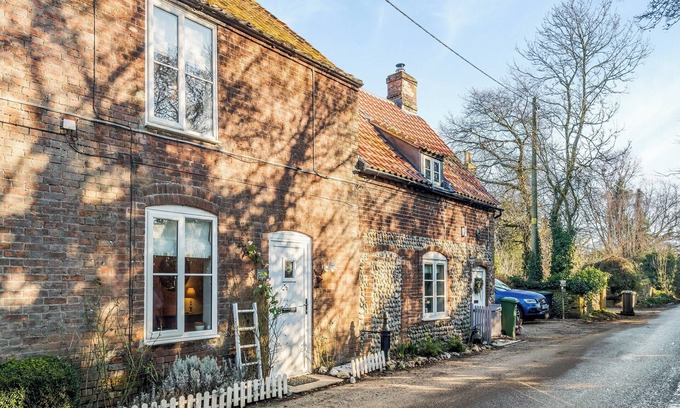 Aldborough Cottage | 2 bedroom accommodation in Baconsthorpe, near Holt