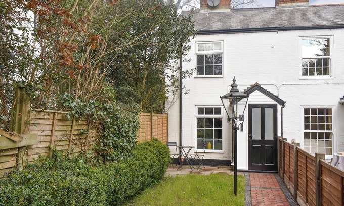 New Forest District Cottage | 2 bedroom accommodation in Lyndhurst