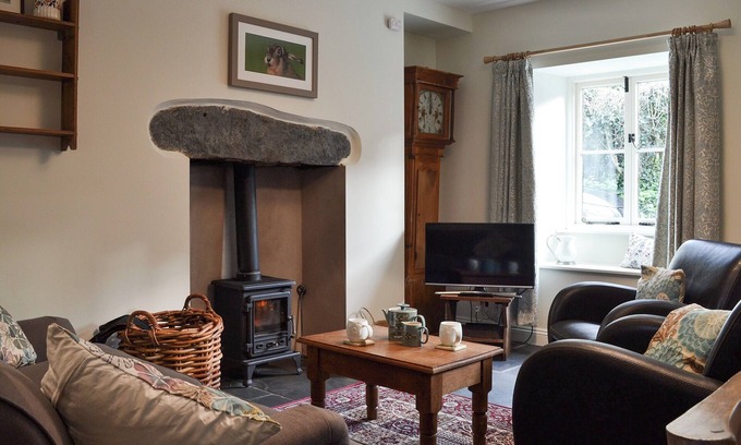 Haverthwaite Cottage | 2 bedroom accommodation in Low Wood, near Ulverston