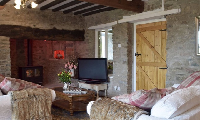 Llandeilo Cottage | 2 bedroom accommodation in Talley