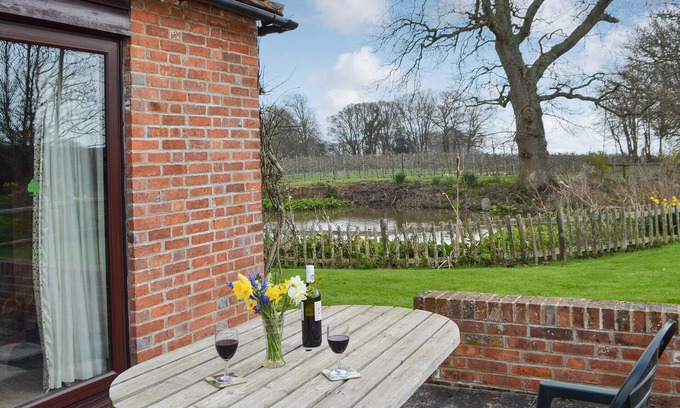 Rye Cottage | 2 bedroom accommodation in Peasmarsh, nr Rye