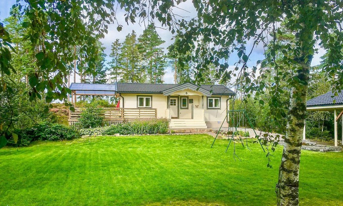 Muberg House | 2 bedroom amazing home in Färgelanda