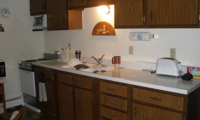 Underwood Apartment | 2-bedroom apartment in Underwood. Great long-term rates.
