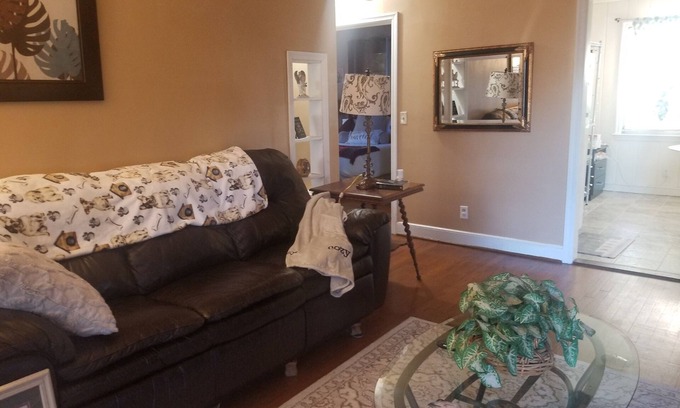 Columbia Apartment | 2-bedroom apartment nearnFort Jackson and USC in a quiet cul-de-sac. Columbia SC