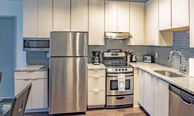 SoNo Apartment | 2 Bedroom Apartment Near EMORY University Hospital