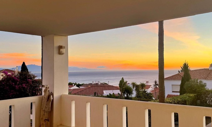 Puerto de la Duquesa Apartment | 2-bedroom apartment sea view Manilva