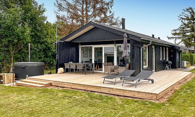 Skastrup Strand House | 2 bedroom awesome home in Bogense