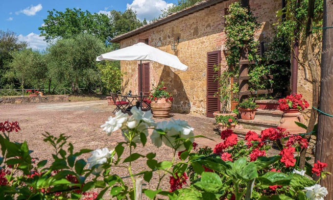 Siena House | 2 bedroom awesome home in Siena