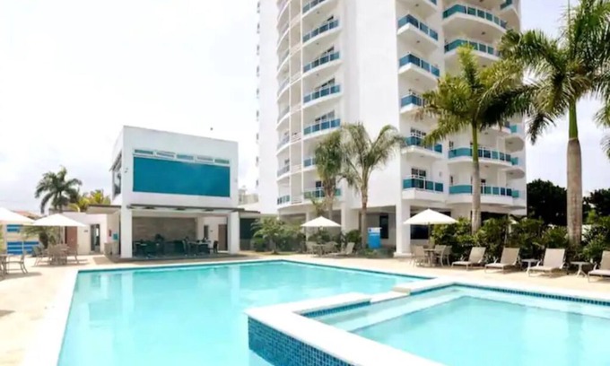 Villas Del Mar Condo | 2-Bedroom condo with Pool, Gym & WIFI Juan Dolio