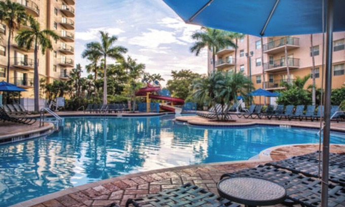 Survey Creek Condo | 2 Bedroom Condo, Kitchen, Sleeps 8, in Pompano Beach, Wyndham Palm Aire Resort!