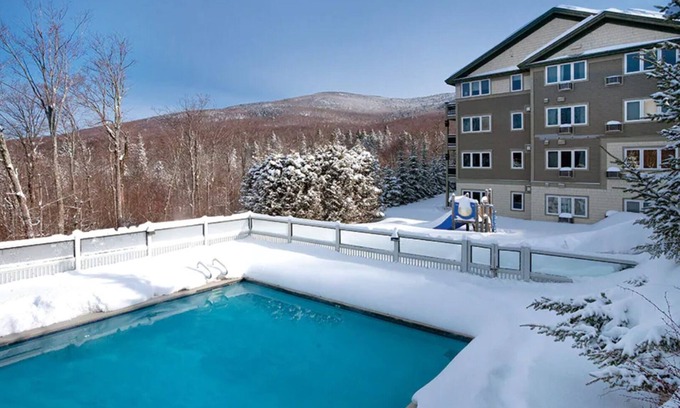 Jeffersonville Condo | 2 Bedroom Condo, Sleeps 8, Full Kitchen, Skiing at Smugglers Notch Resort!