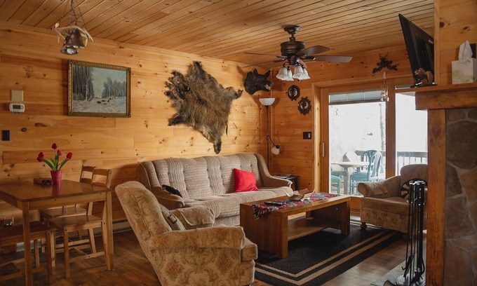 Long Lake Cottage | 2 Bedroom Cottage, sleeps 5