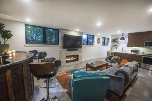 Lawton Park Apartment | 2 Bedroom Getaway Near Downtown