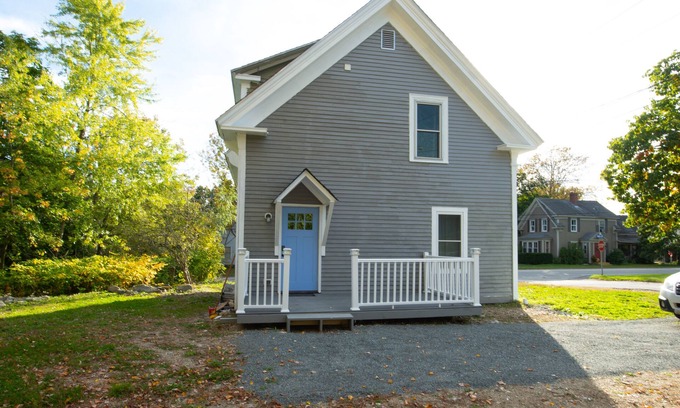 Ellsworth House | 2-Bedroom home with New England Charm on the way to Acadia