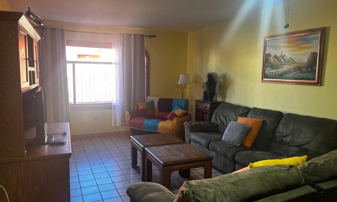 San Felipe House | 2-bedroom house w/bonus bunkhouse in sunny San Felipe w/WiFi, AC, & more!