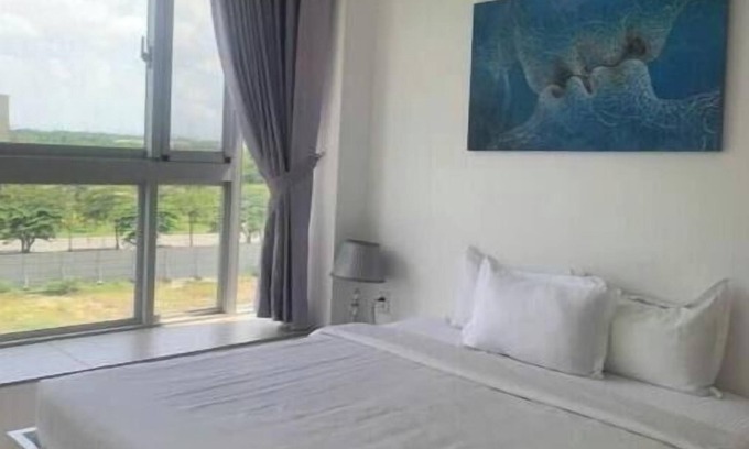 Tan Thuan Dong Apartment | 2 Bedroom in Scenic Valley PMH