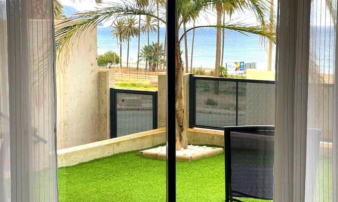 Puerto de Mazarron Apartment | 2 bedroom infinity beach.