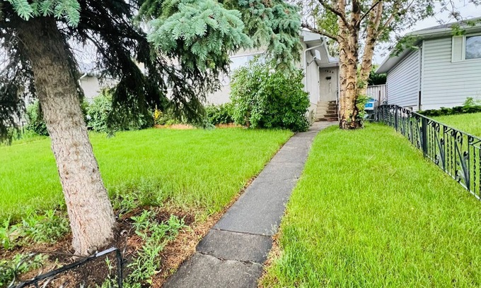 Capitol Hill House | 2 Bedroom Mainland heights near downtown