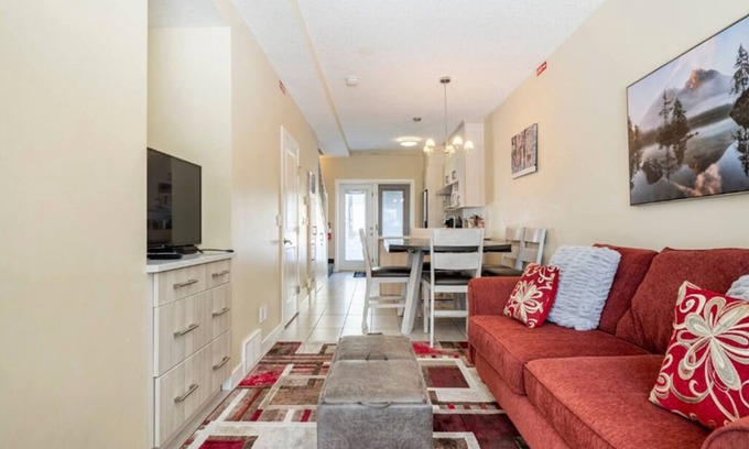 Harvie Heights House | 2 bedroom Mountain View Suite Getaway, right at the gate of Banff National Park.