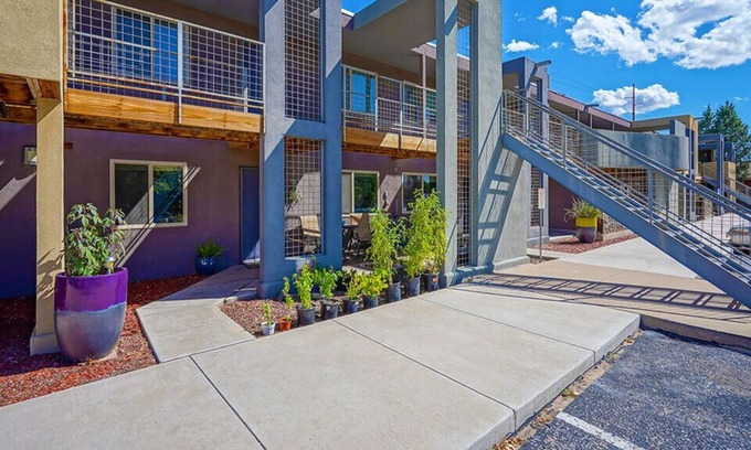 Albuquerque Apartment | 2 bedroom near UNM and Presbyterian hospital