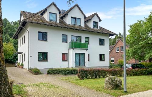 Zippendorf Apartment | 2 Bedroom Nice Apartment In Schwerin