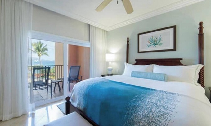 South Side Condo | 2-bedroom oceanfront condo in beautiful St Thomas on Turquoise Bay